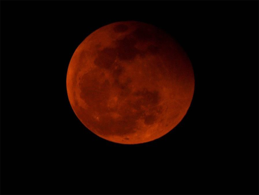 Red Alert: The World is Going to Witness the Longest 'BLOODIEST MOON' of the Century!