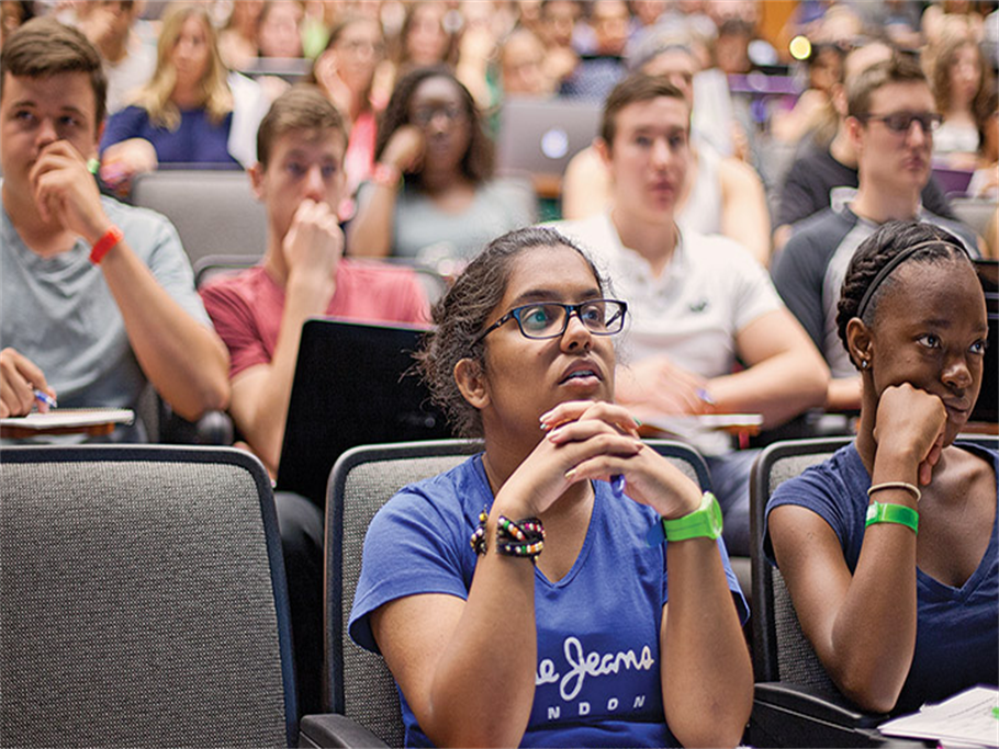 Top 10 Canadian Universities for International Students!