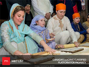 LIVE UPDATES - Justin Trudeau, Wife Preforms Seva at Golden Temple, even Tries Their Hands on Making Rotis!