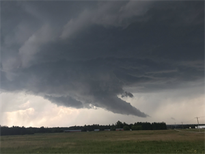 Severe thunderstorm warning issued by Environment Canada! 