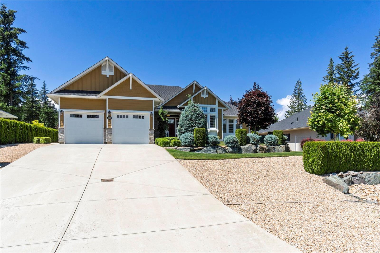2734 Golf Course Drive, Blind Bay
