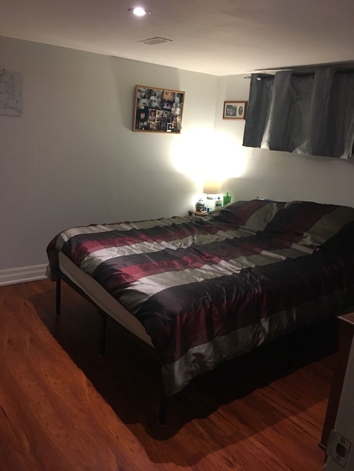 Room For Rent In 2 Bedroom Basement Apartment Scarborough