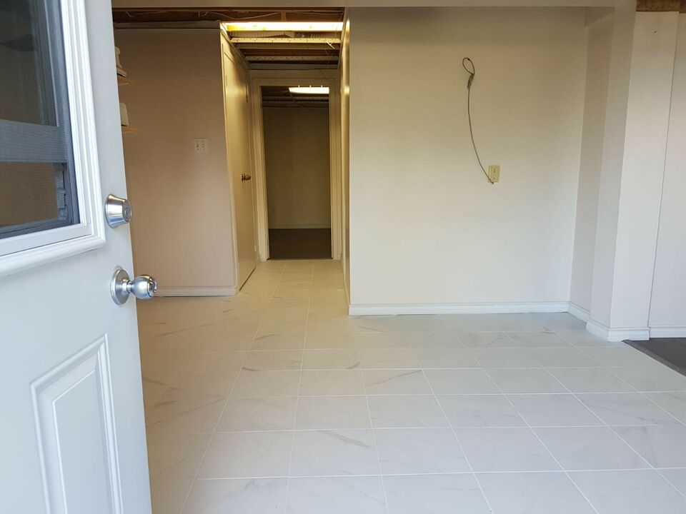 One Bedroom Walkout Basement Apartment In Pickering