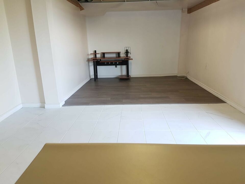 One Bedroom Walkout Basement Apartment In Pickering Pickering Canada House For Rent Mktlist