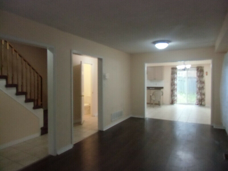 3 B/ROOM DETACHED HOUSE FOR RENT AT MARKHAM AND STEELES., 38 Holloway