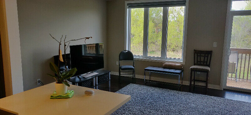 Townhouse Back Onto Ravine Walkout Basement Elsley Ct Milton On L9t Canada House For Rent Mktlist Townhouse Back Onto Ravine Walkout Basement Elsley Ct Milton On L9t Canada House For Rent Mktlist