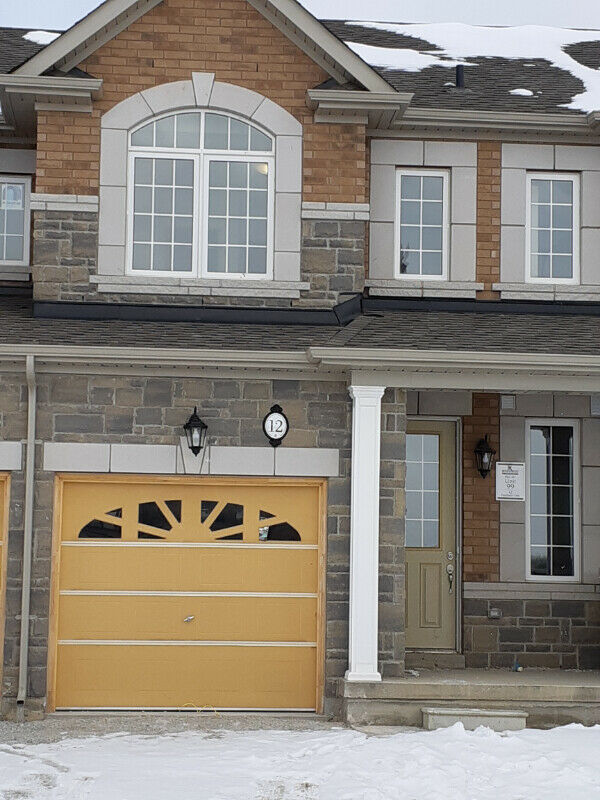 HOUSE FOR RENT IN BRAMPTON-3;