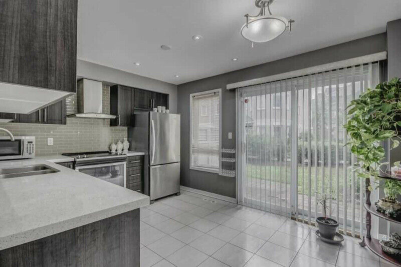 Bright & Spacious 4 Bedrooms Condo Townhouse For Sale In ...