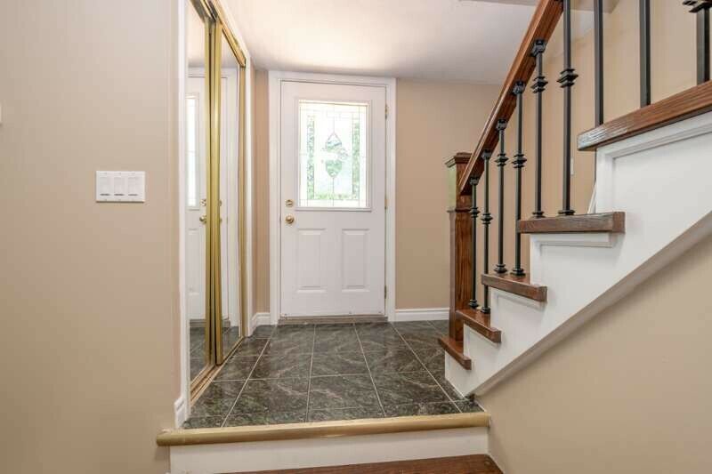 ?West Mountain Hamilton Detached house for big family on sale?-13;