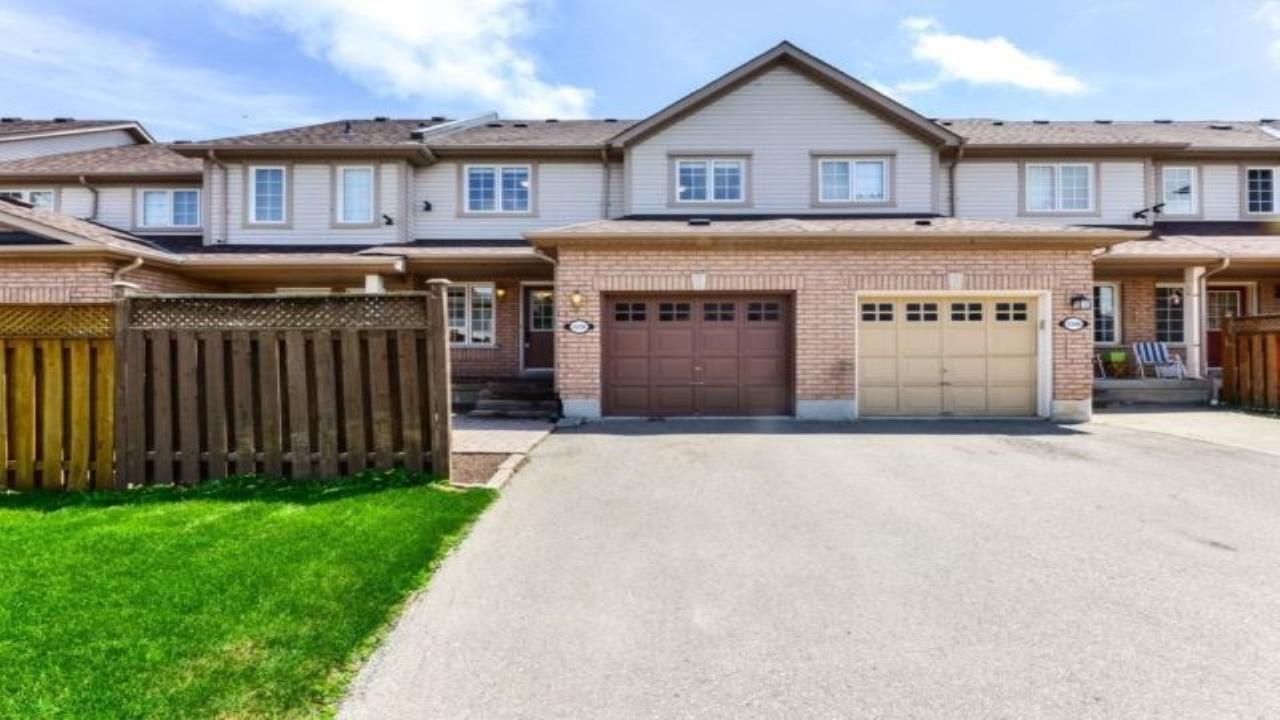 Completely renovated home for sale in milton, 1250 MOWAT LANE Milton