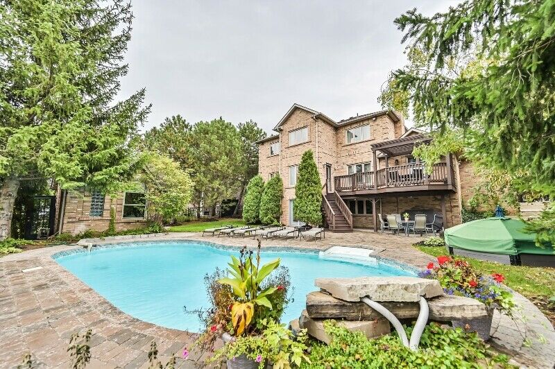 Beautiful Woodbridge Home FOR SALE Pool & Walkout, 165 Longview Crescent, Woodbridge, ON L4H