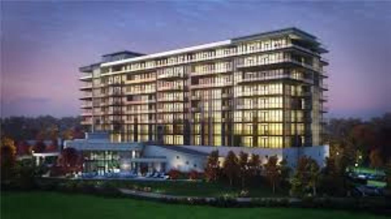 Luxury 2 Bedroom Condo In Niagara Falls Overlooking Golf Course, 415 7711 Green Vista Gate