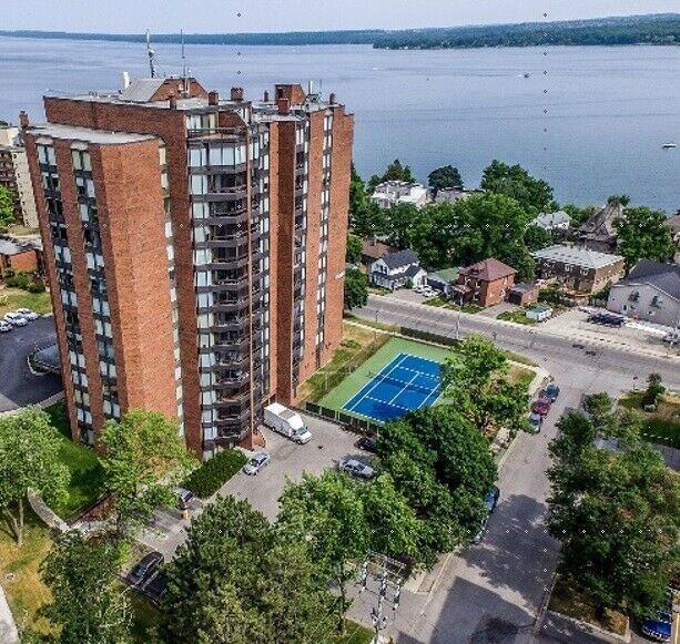 Lake View Condo Rarely Available, 181 Collier St, Barrie, ON L4M 1H7