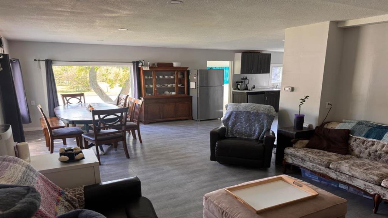 Legal Suite 4 Bed 2 bath with Garage at Great price